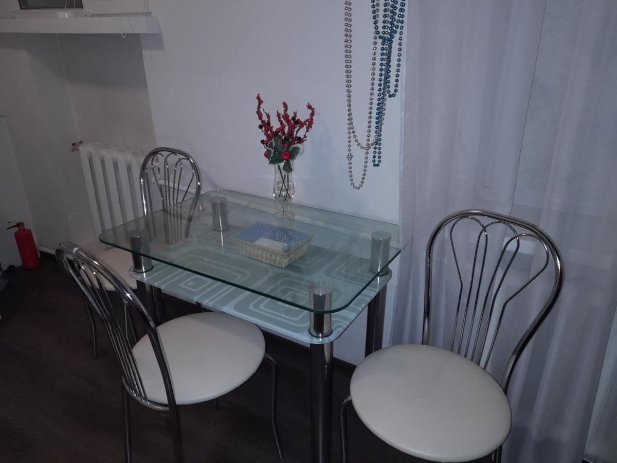 Modern Studio 15 Min To The City Centre Leopoli Esterno foto