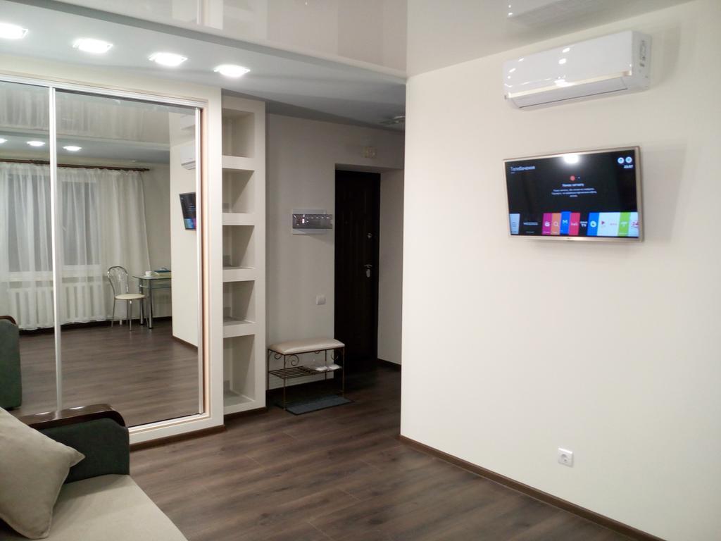Modern Studio 15 Min To The City Centre Leopoli Esterno foto